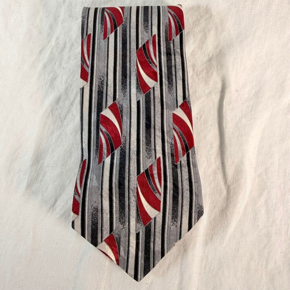 Vintage 90s Conte di Milano Silk Tie Abstract Geometric Stripe Red Silver Italy